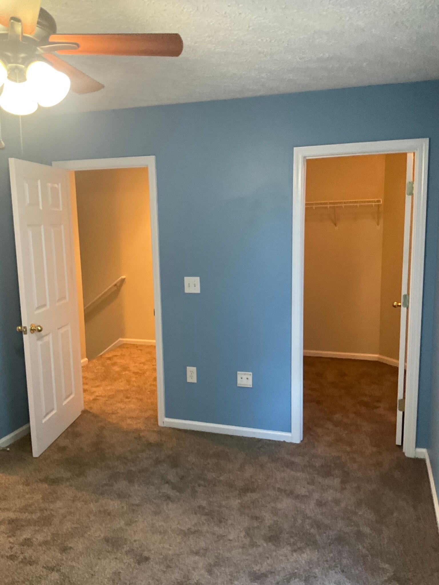 Building Photo - 114 Sutherland Dr