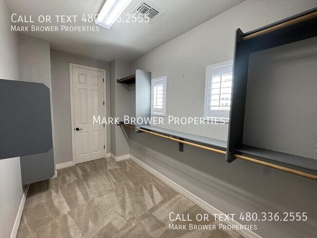 Building Photo - 21104 W Sage Hill Rd