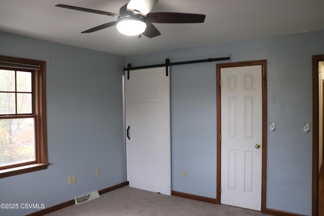 Building Photo - 108 Hawk Ridge Rd