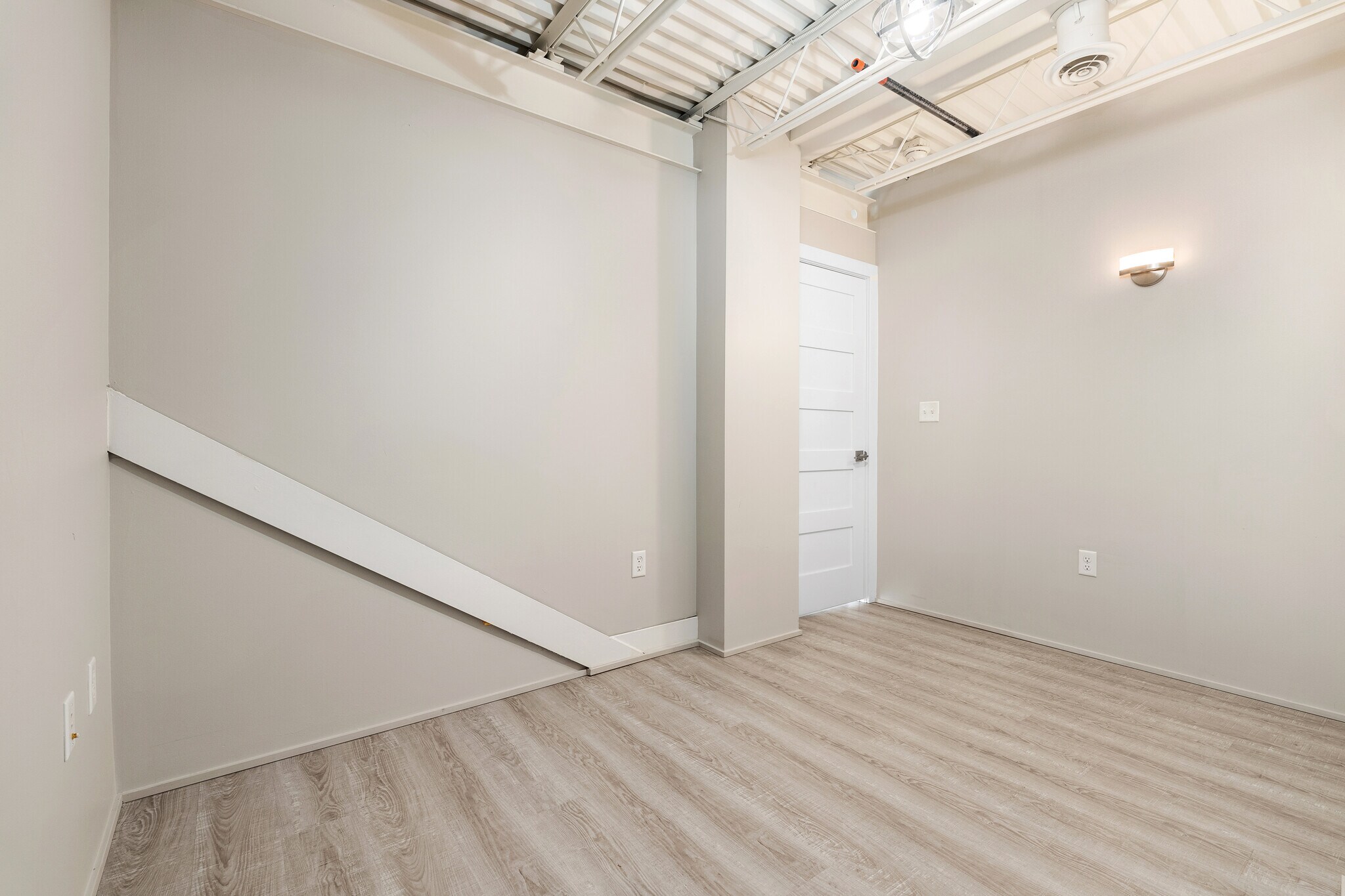 Building Photo - 367 Auden Ave