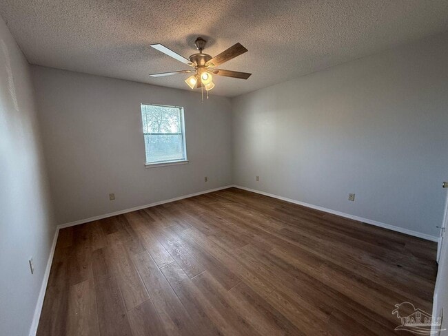 Building Photo - 3410 Green Briar Ct