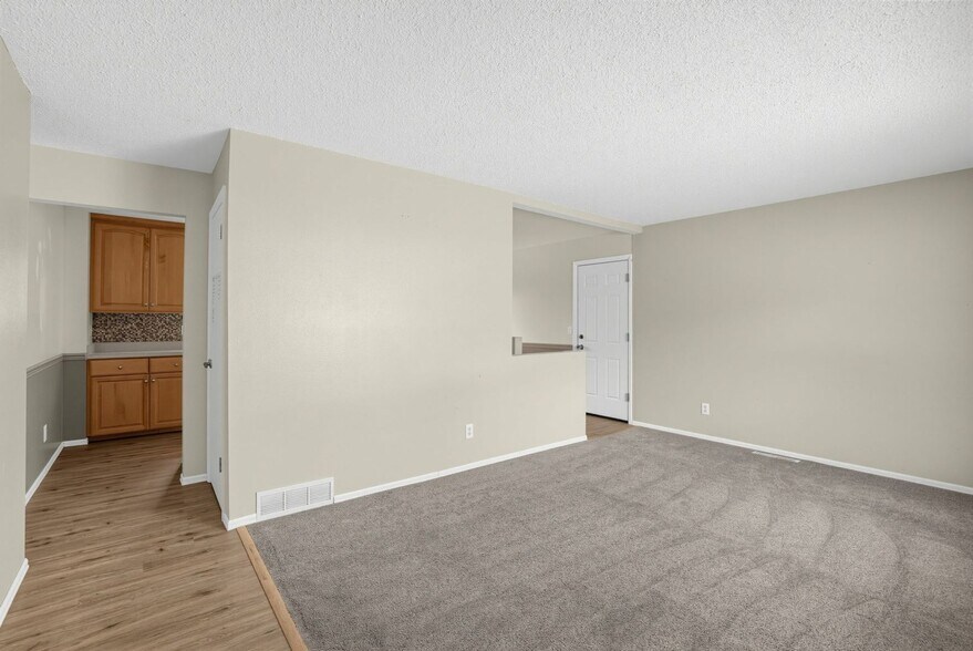 Building Photo - 4546 Verde Dr