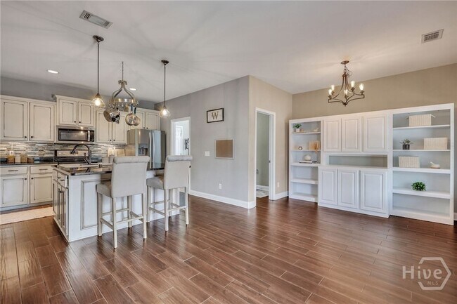 Building Photo - 106 Laurel Ln