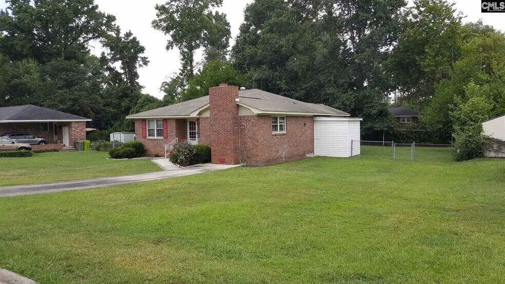 Building Photo - 817 Delta Dr