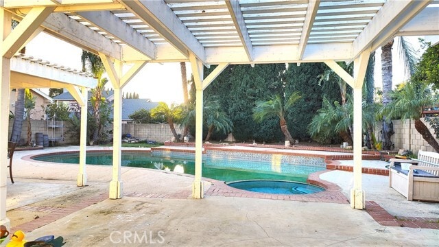 Building Photo - 1418 N Glenarbor St