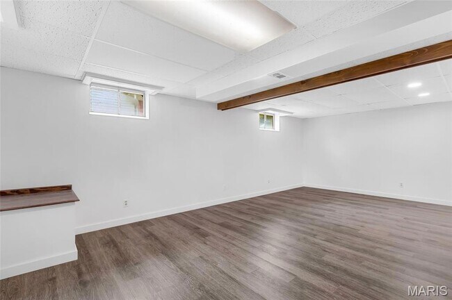 Building Photo - 524 Cheryl Ann Dr