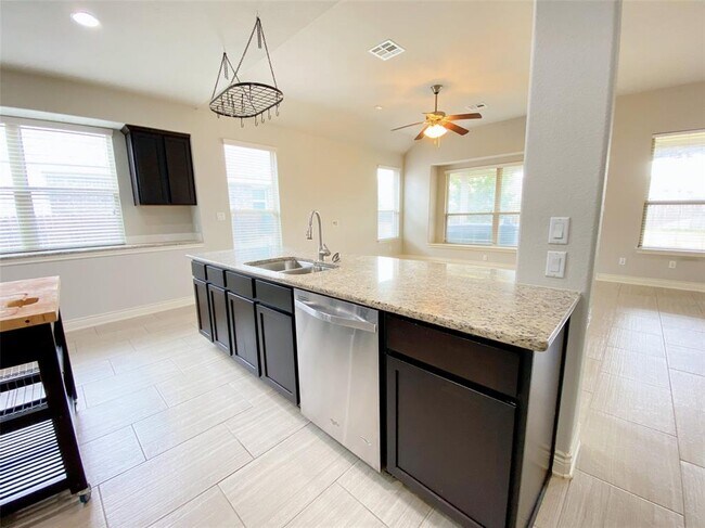 Building Photo - 414 Field Corn Ln