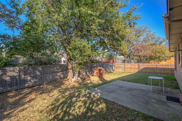 Building Photo - 2613 Weslayan Dr