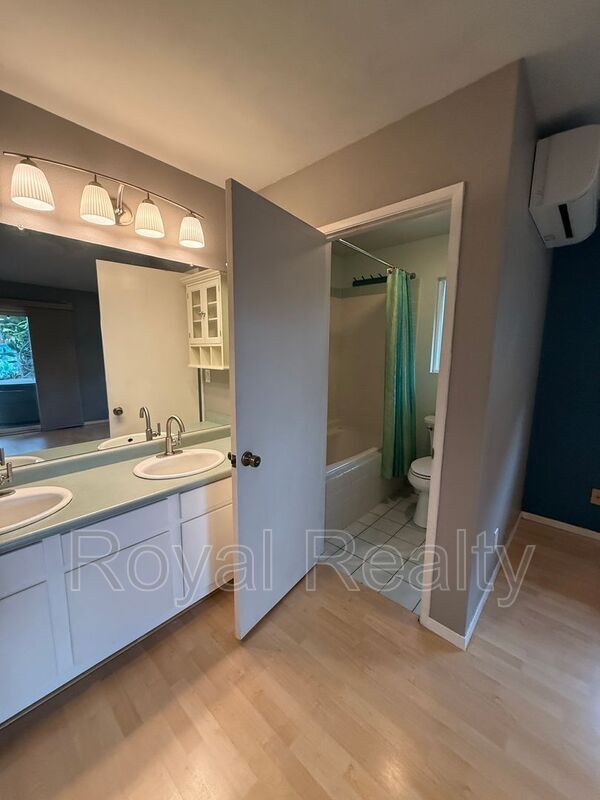 Building Photo - 128 Hoopili Akau St