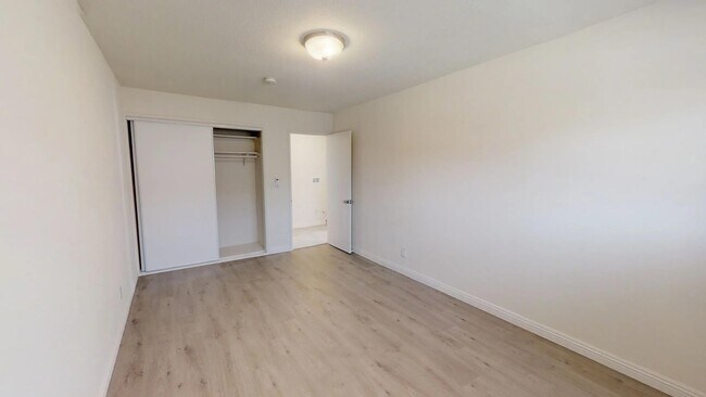 Building Photo - 506 Stewart Dr