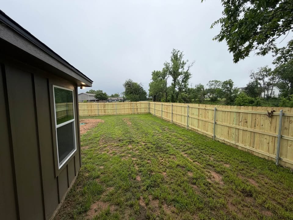 Building Photo - 132 Laura Anne Loop