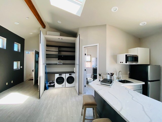 Building Photo - 4784 Mount Almagosa Dr