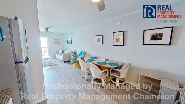 Building Photo - Year Round Fully Furnished Ocean View Condo on Carolina Beach