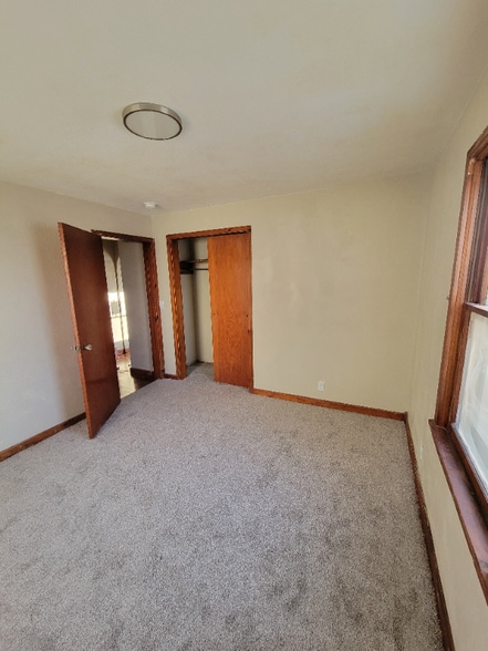 Building Photo - 311 S Park Ave