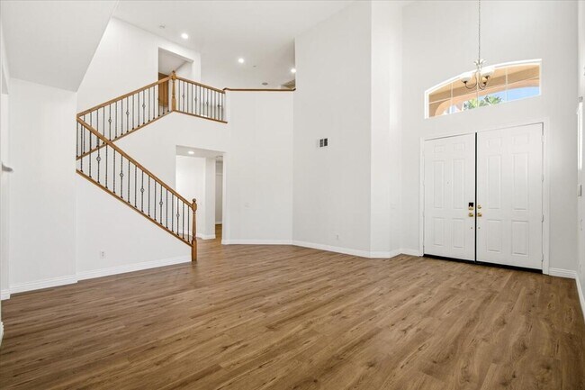 Building Photo - 37559 Durwent Dr