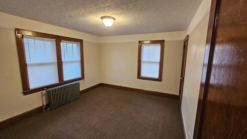 Building Photo - 415 Lincoln Ave