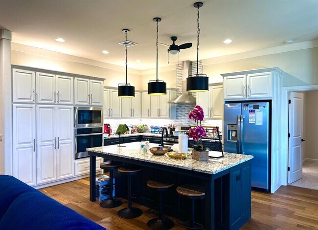 Building Photo - 812 Fox Hollow Dr