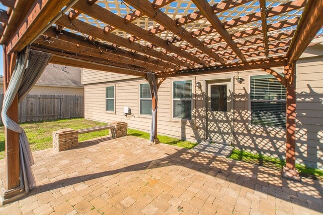 Building Photo - 7247 Basque Country Dr