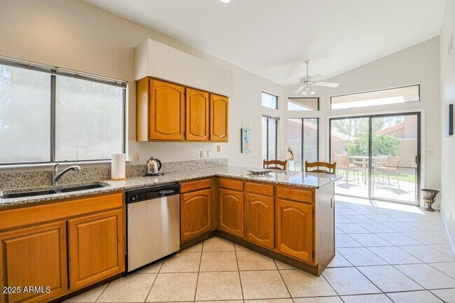 Building Photo - 15629 N 51st St