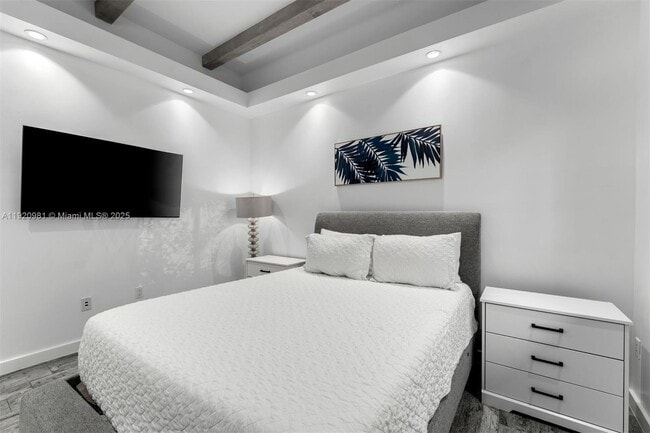 Building Photo - 101 SW 21st Rd