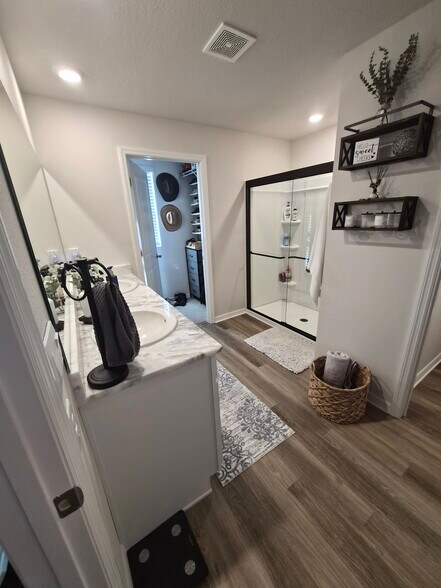 Building Photo - 3912 112th St E