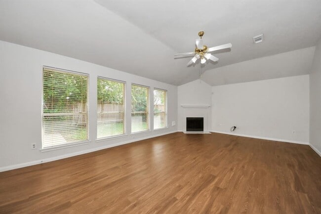 Building Photo - 21106 Brookrock Cir