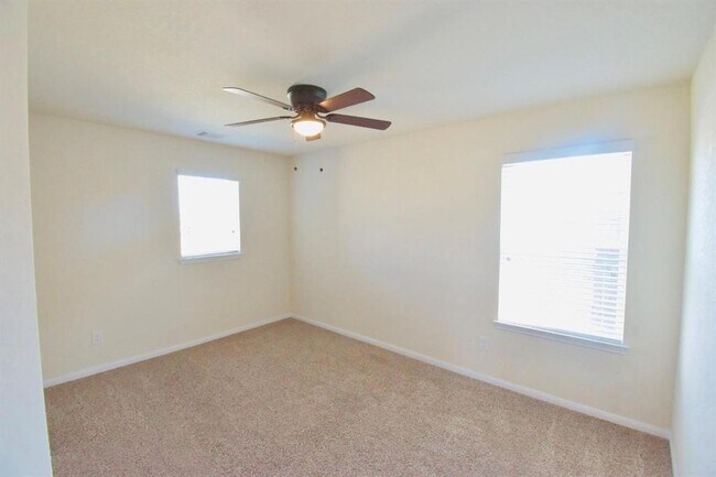 Building Photo - 11318 Huntcrest Ln