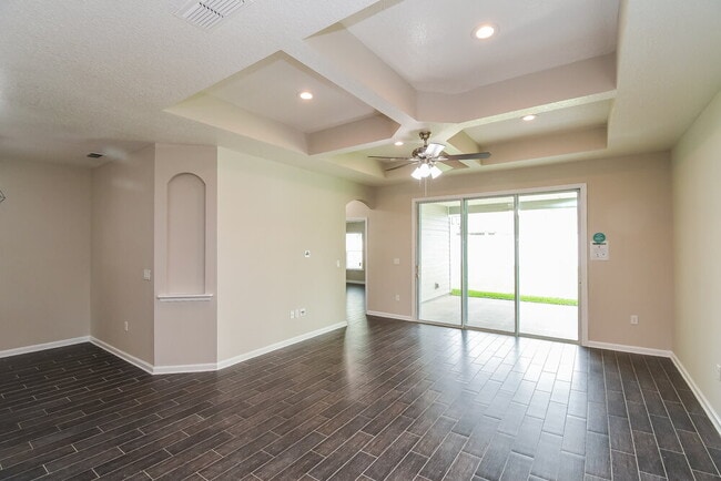 Building Photo - 15658 Spotted Saddle Cir