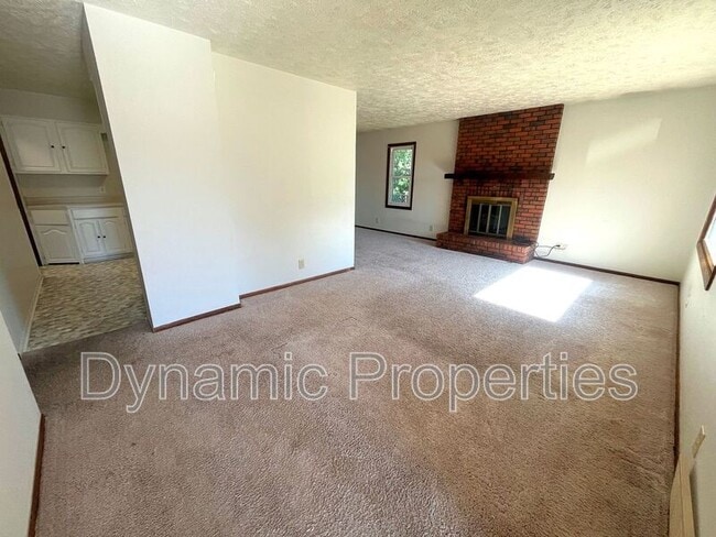 Building Photo - 2028 N 70th St