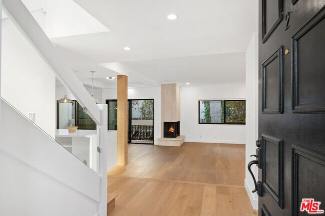 Building Photo - 234 S Tower Dr