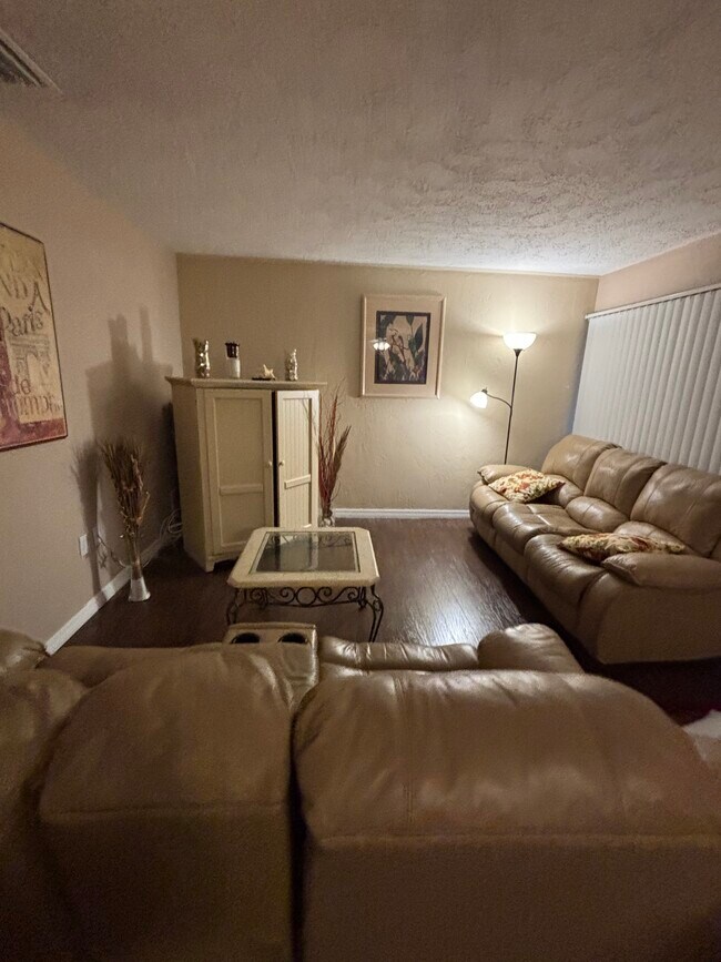 Building Photo - 2924 Clark Rd