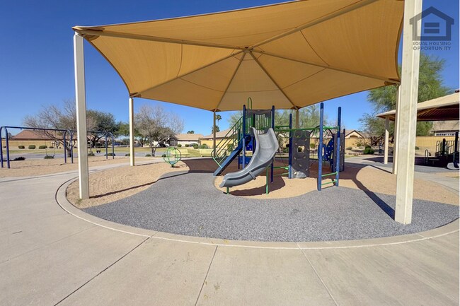 Building Photo - 1Bed/2Bath Furnished House in 55+ Age-Restricted Community in East Mesa!