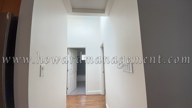 Building Photo - Lovely Home in a Quiet Neighborhood