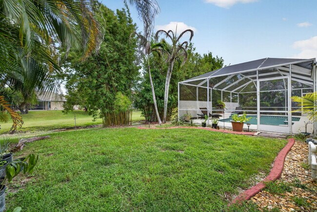 Building Photo - 3077 SE Galt Cir