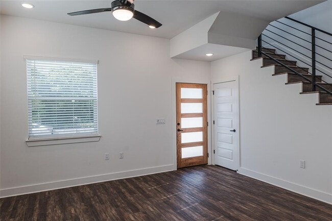 Building Photo - 1004 Wheatley Ave