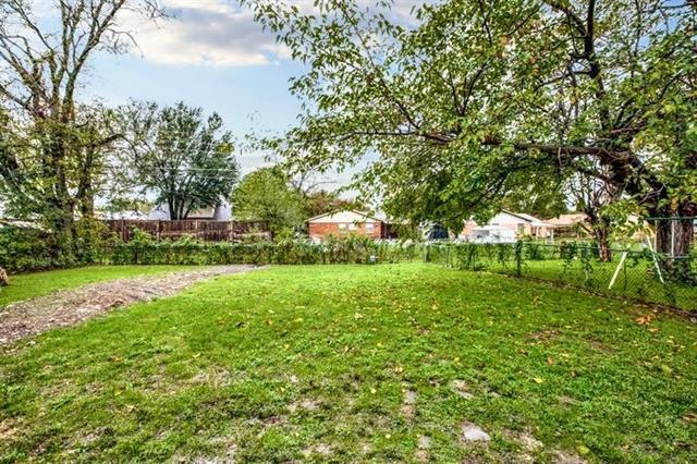 Building Photo - 203 S Forest Crest Dr