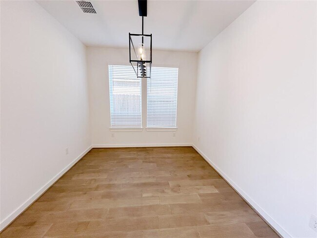 Building Photo - 6031 Churchill Spgs Ln