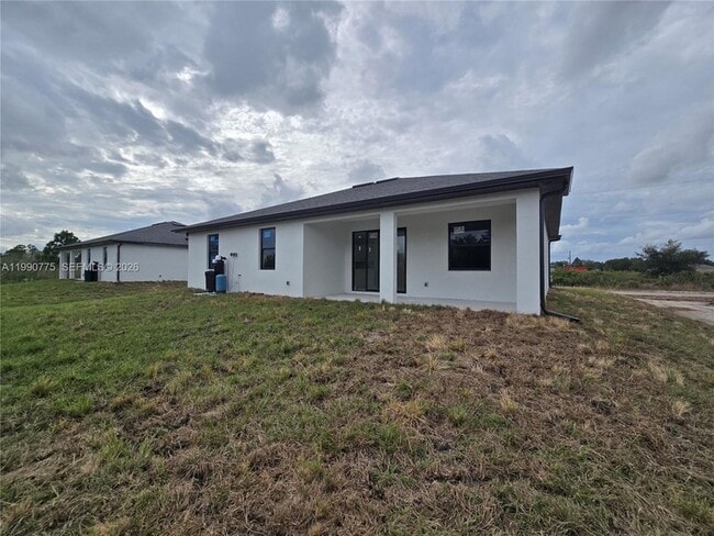 Building Photo - 4626 Connie Ave N