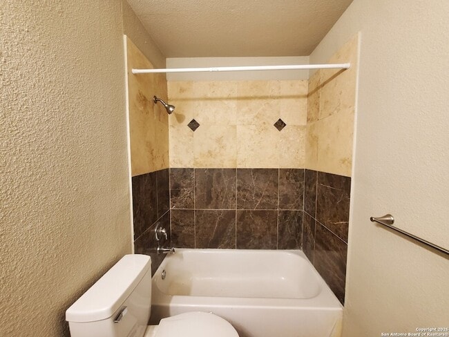 Building Photo - 203 Ardmore St