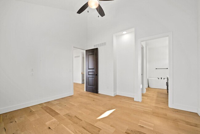 Building Photo - Lot 174