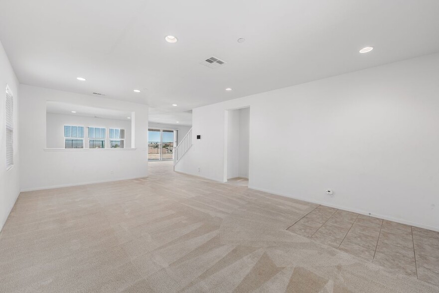 Building Photo - 37317 Paintbrush Dr