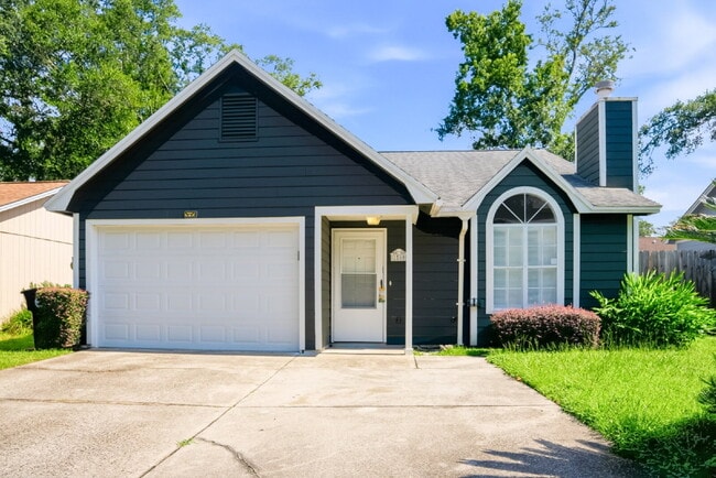 Building Photo - Beautifully Renovated 3BR/2BA Home with Fireplace, Fenced Yard & Garage in Timber Lake!