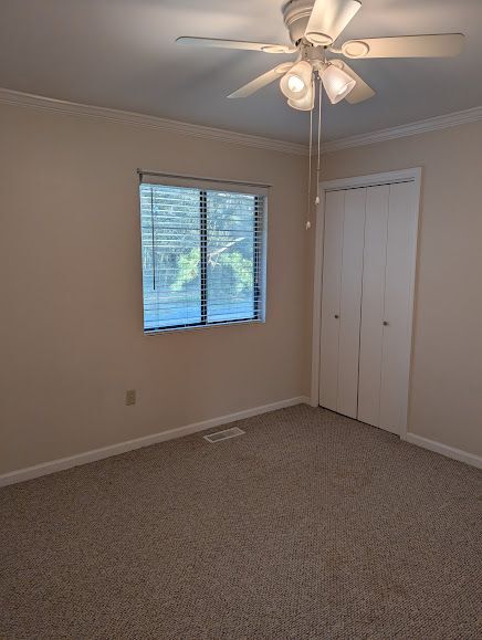 Building Photo - 55 Beaver Pond Loop