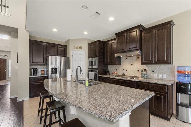 Building Photo - 120 Seminole Canyon Dr
