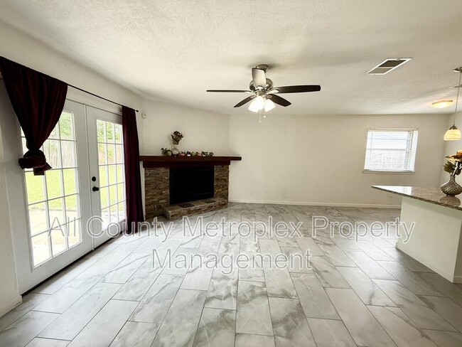 Building Photo - 3400 Chatham Ct