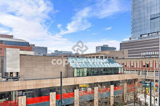 Building Photo - 1617 California St