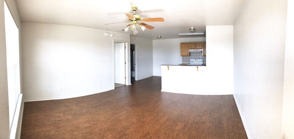 Building Photo - 411 E Central Texas Expy