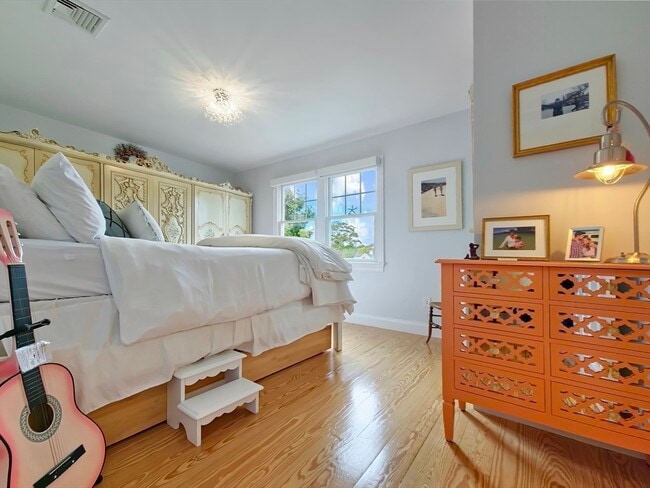 Building Photo - 111 Shore Dr