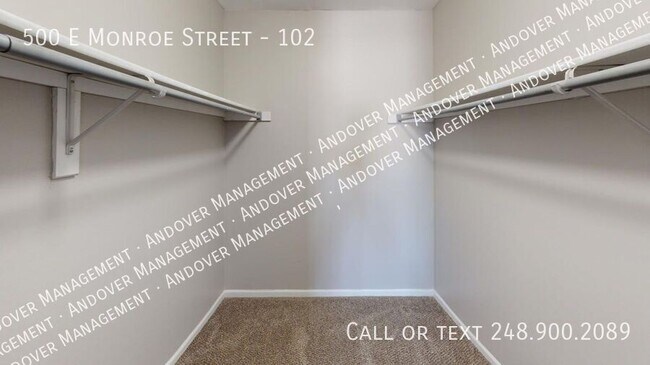 Building Photo - 500 E Monroe St