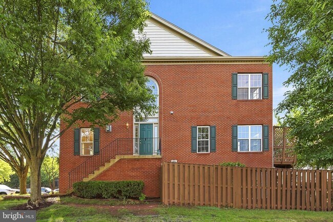 Building Photo - 45805 Marlane Terrace
